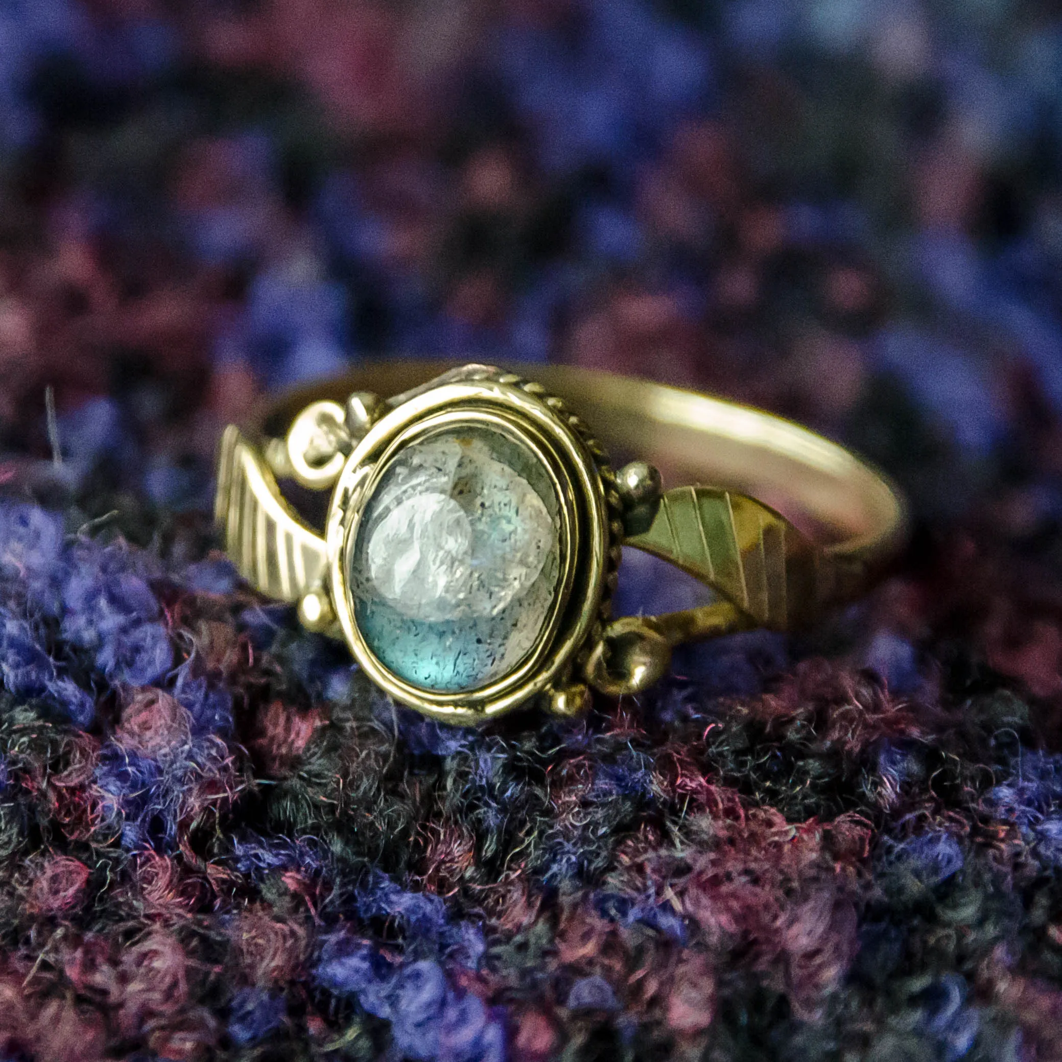 Leaf Ring - Brass - Labradorite