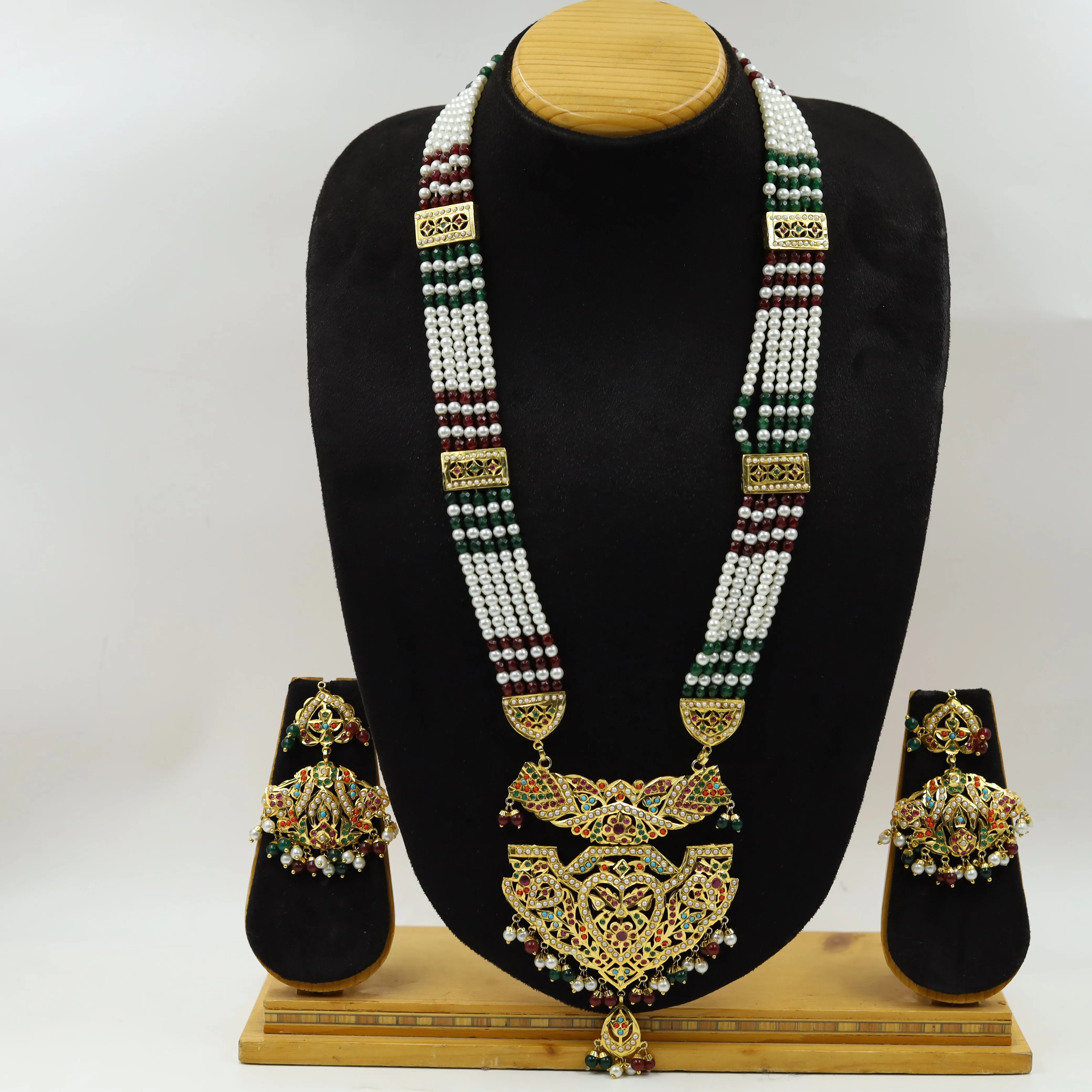 Ruby Green Jadau Necklace Set 19209-6391